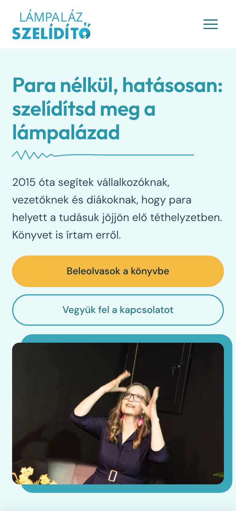 Neisz Laura oldala telefonon